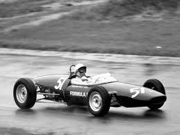 Stirling Moss essaie la Lotus 51